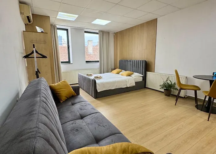 Old Tower Apartment *